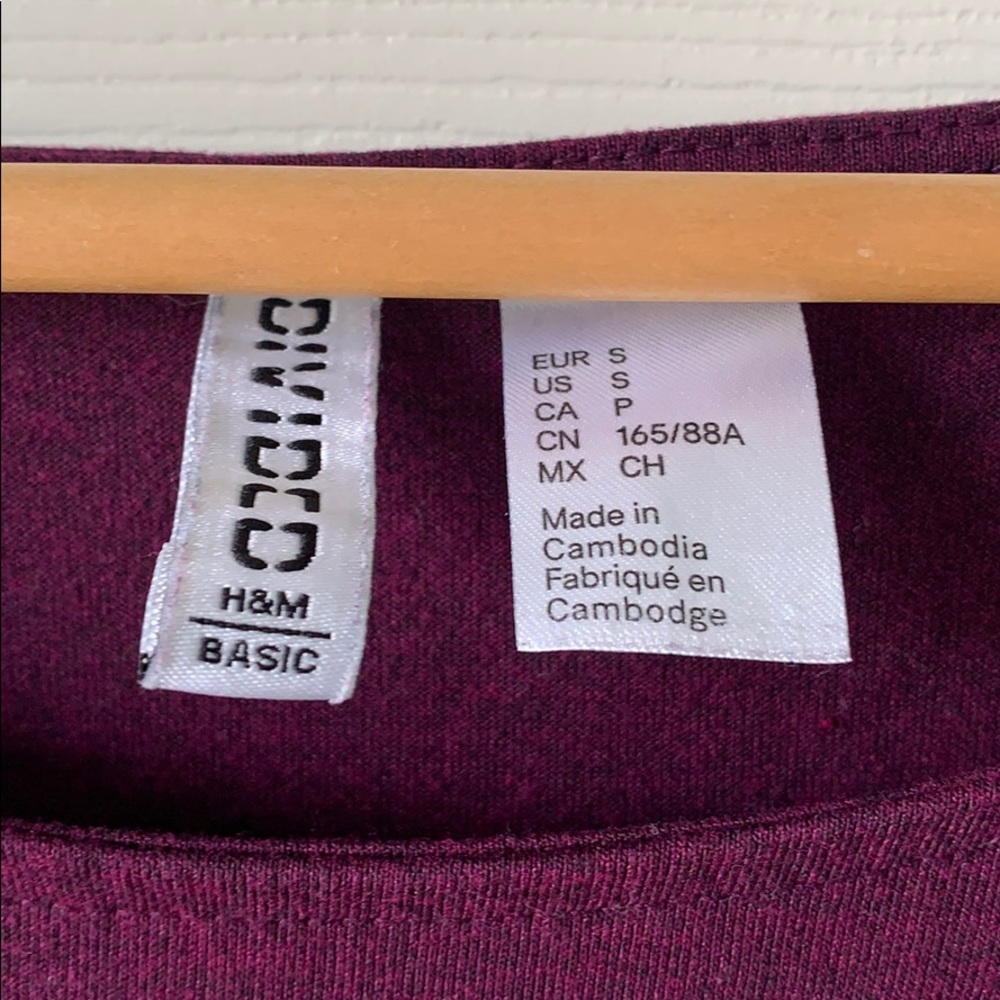 H&M Divided Basic Pocket Tee - Picture 4 of 6
